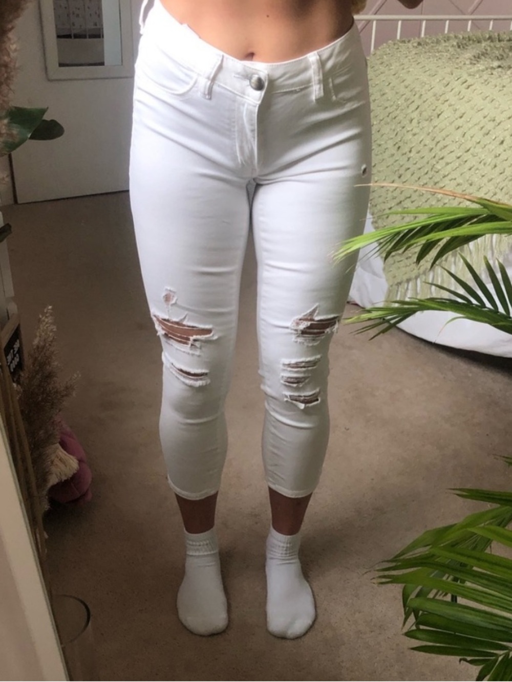 American Eagle Outfitters White High-Rise Skinny Jeans